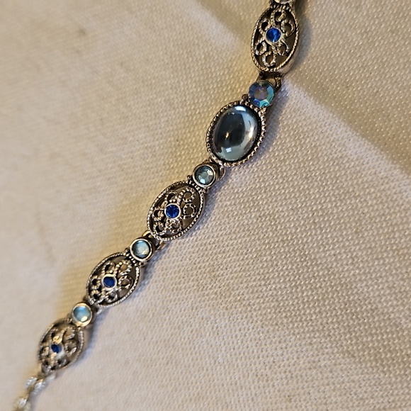 Vintage Signed S P Avon Necklace w/Filagree Setting & Rhinestones - Picture 3 of 5